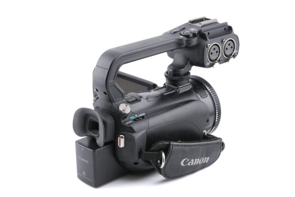 Canon XA10 - Image 2