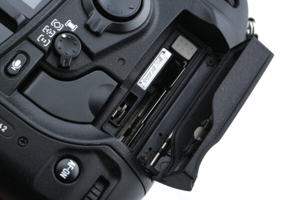 Nikon D2x - Image 7