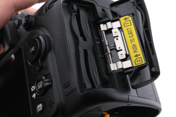 Nikon D7200 - Image 8