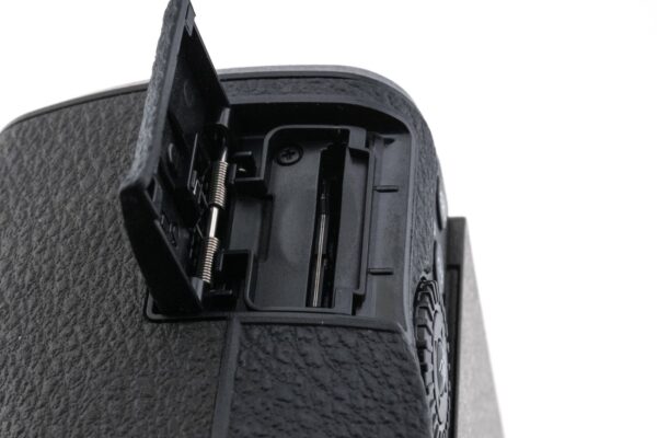 Panasonic Lumix DC-G90 - Image 9